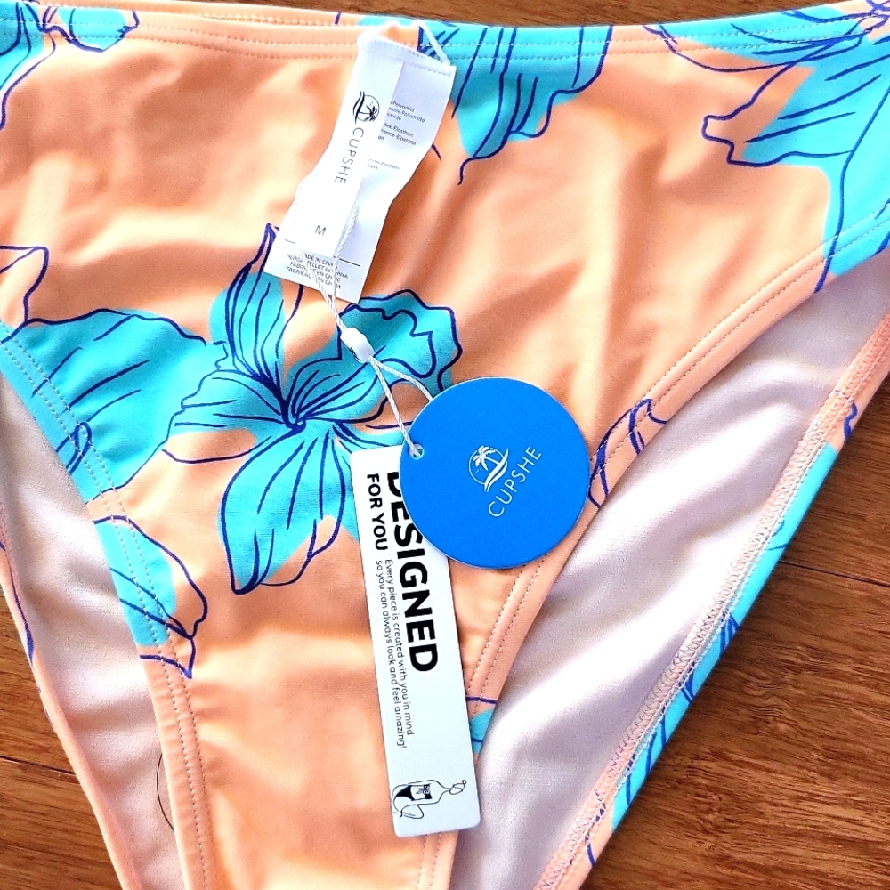 Bathing suit - Picture 2 of 4